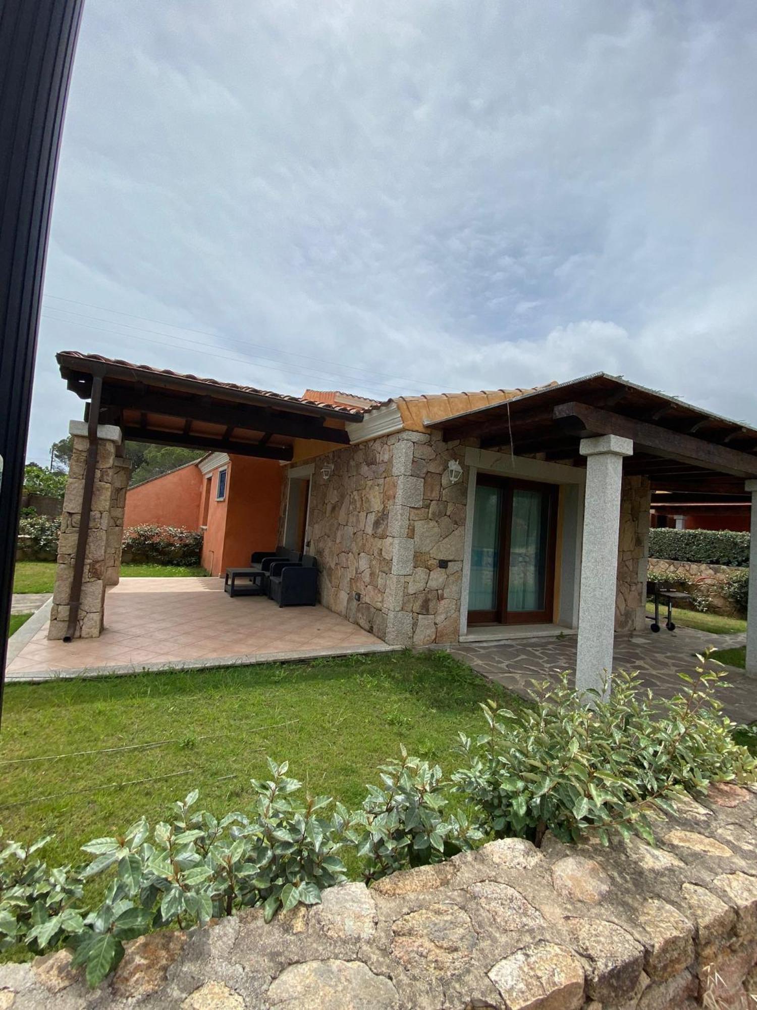 Villa Azzurra Sul Mare Budoni Zewnętrze zdjęcie